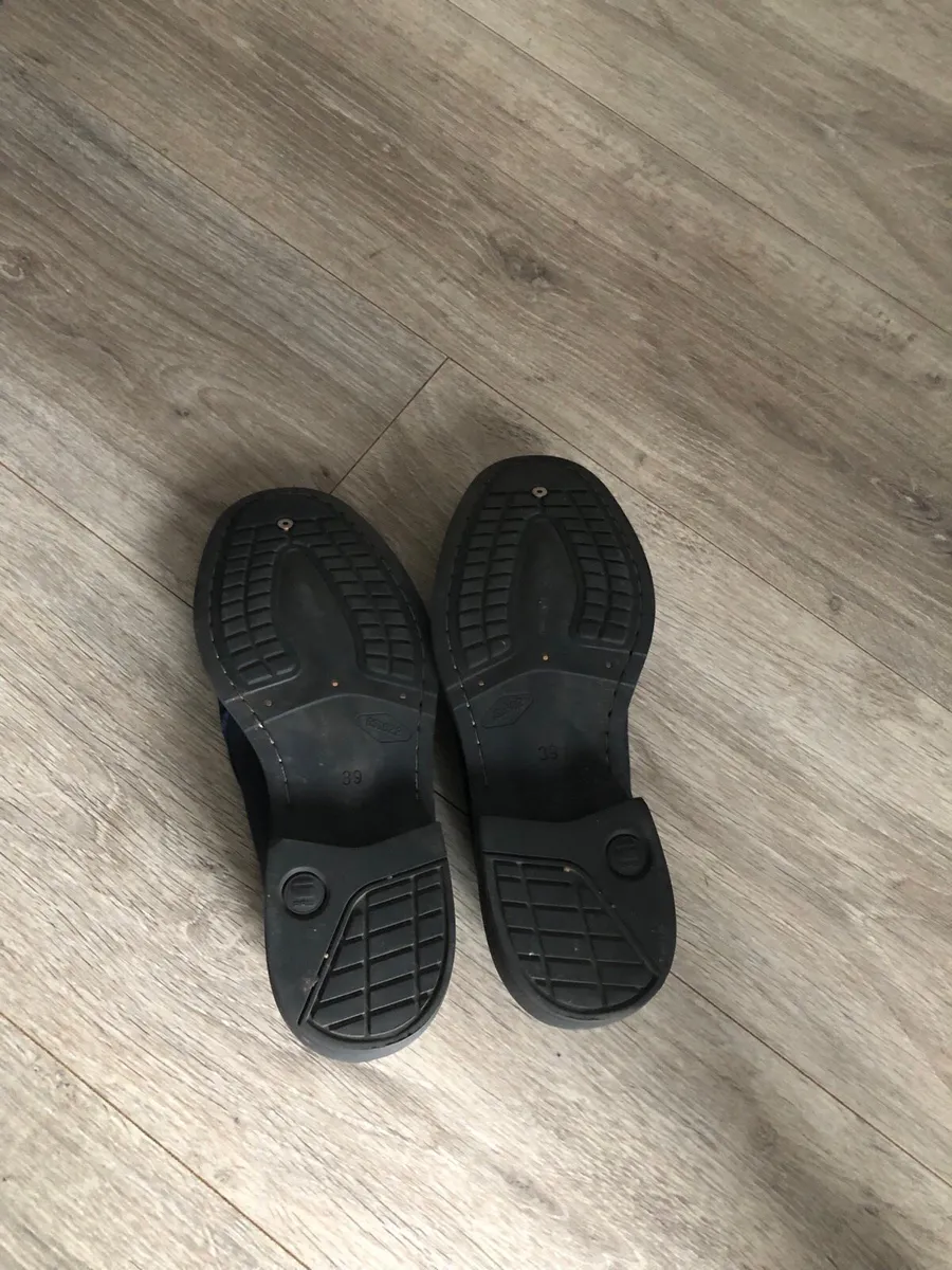 Shoes - Image 3