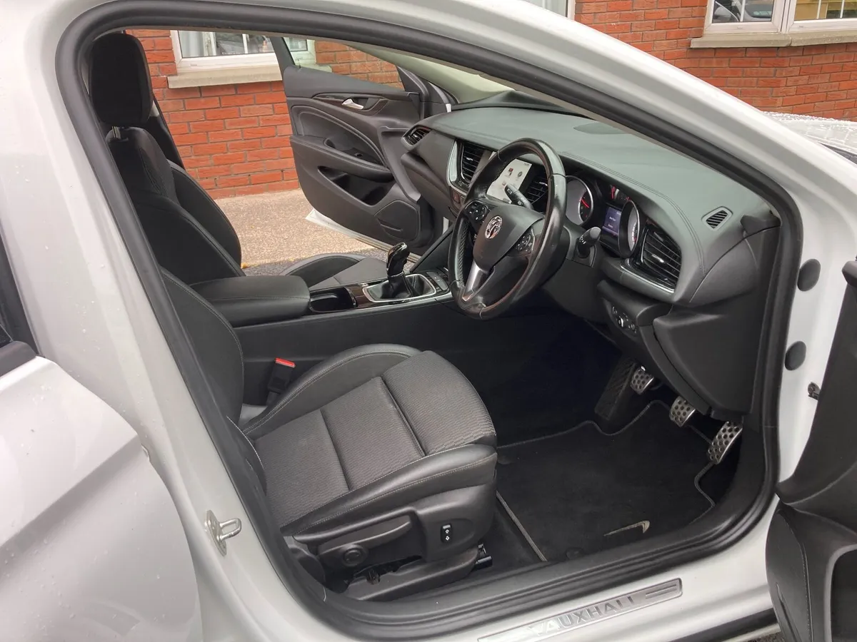 Vauxhall Insignia 2018 Full History - Image 4