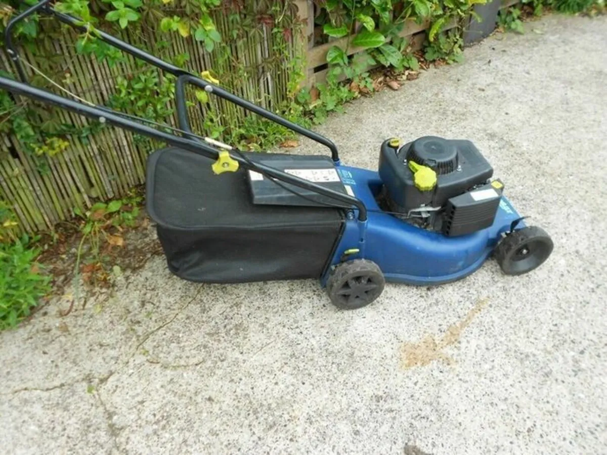 Challenge XTREME Petrol Lawnmower XSS40A 150cc - Image 1