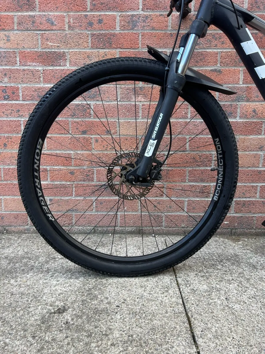 Trek Marlin 5 Mountain Bike - Image 4
