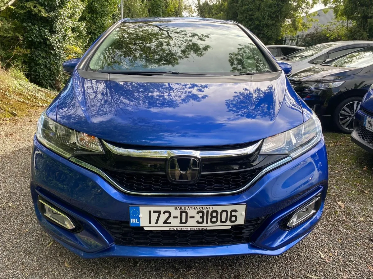 Honda Fit 2017 - Image 2