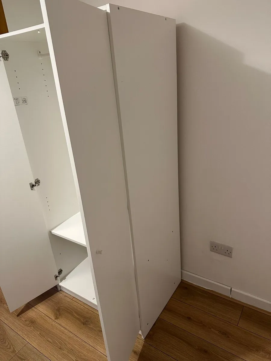 Wardrobe - Image 3