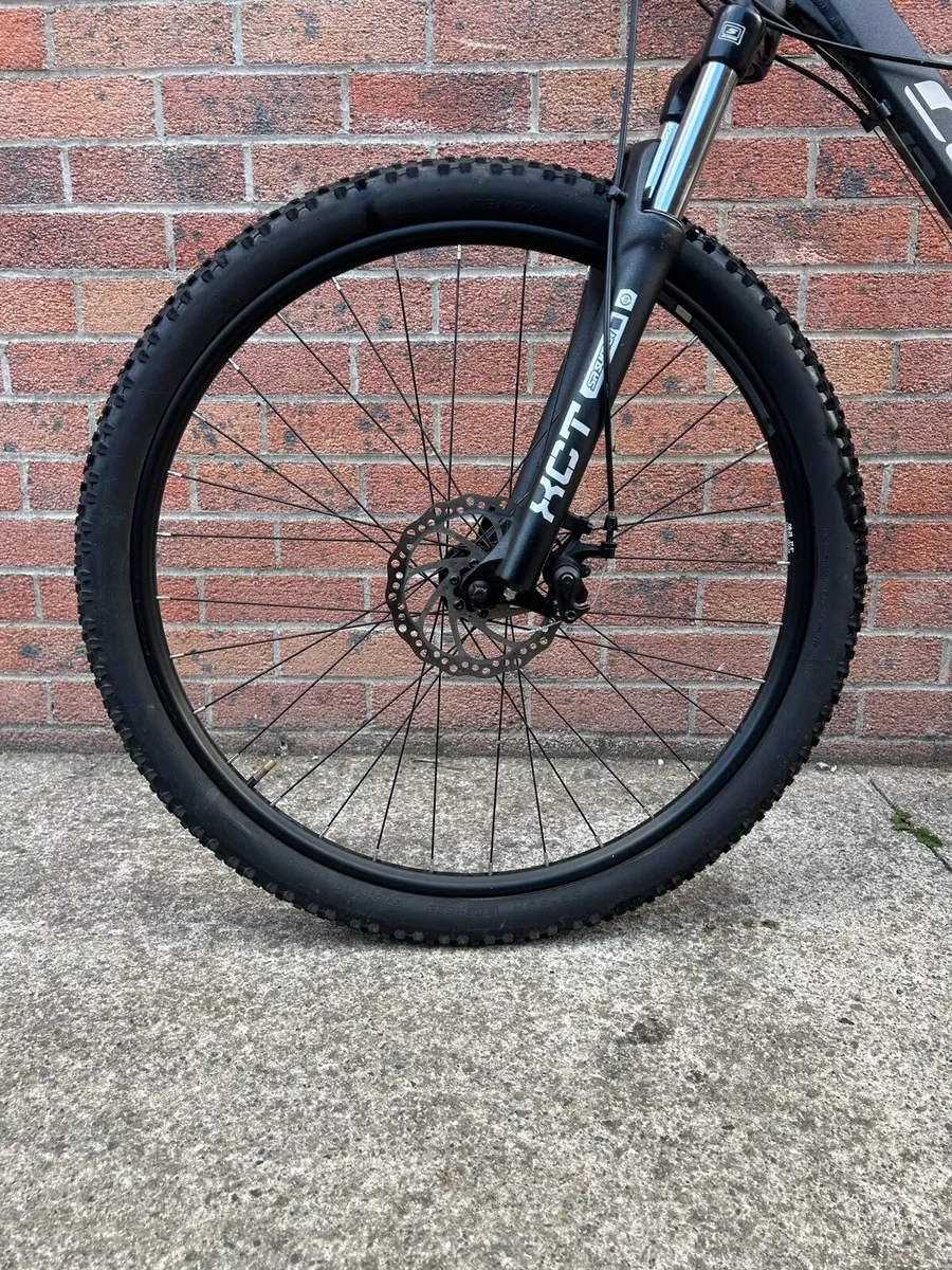 Carrera Vengeance Mountain Bike - Image 4