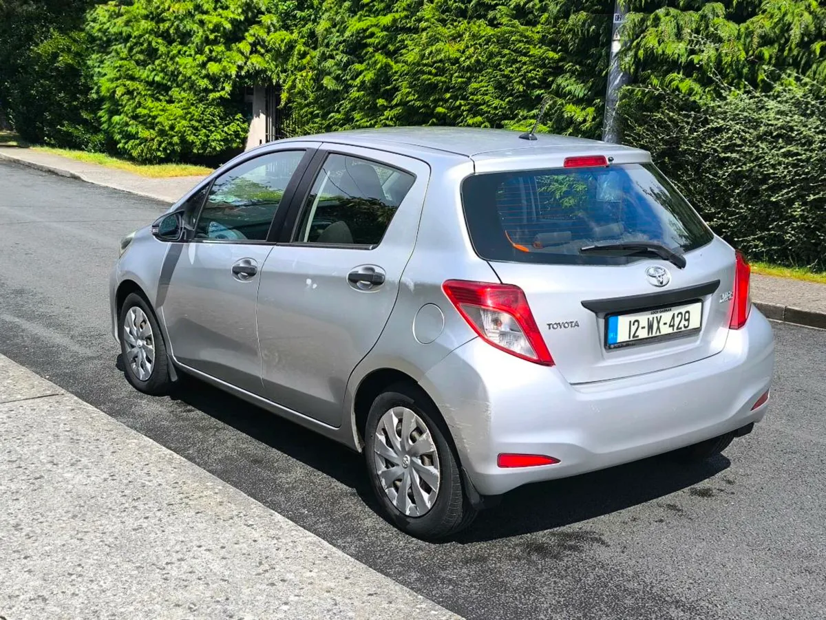 2012 YARIS LOW MILEAGE - Image 4