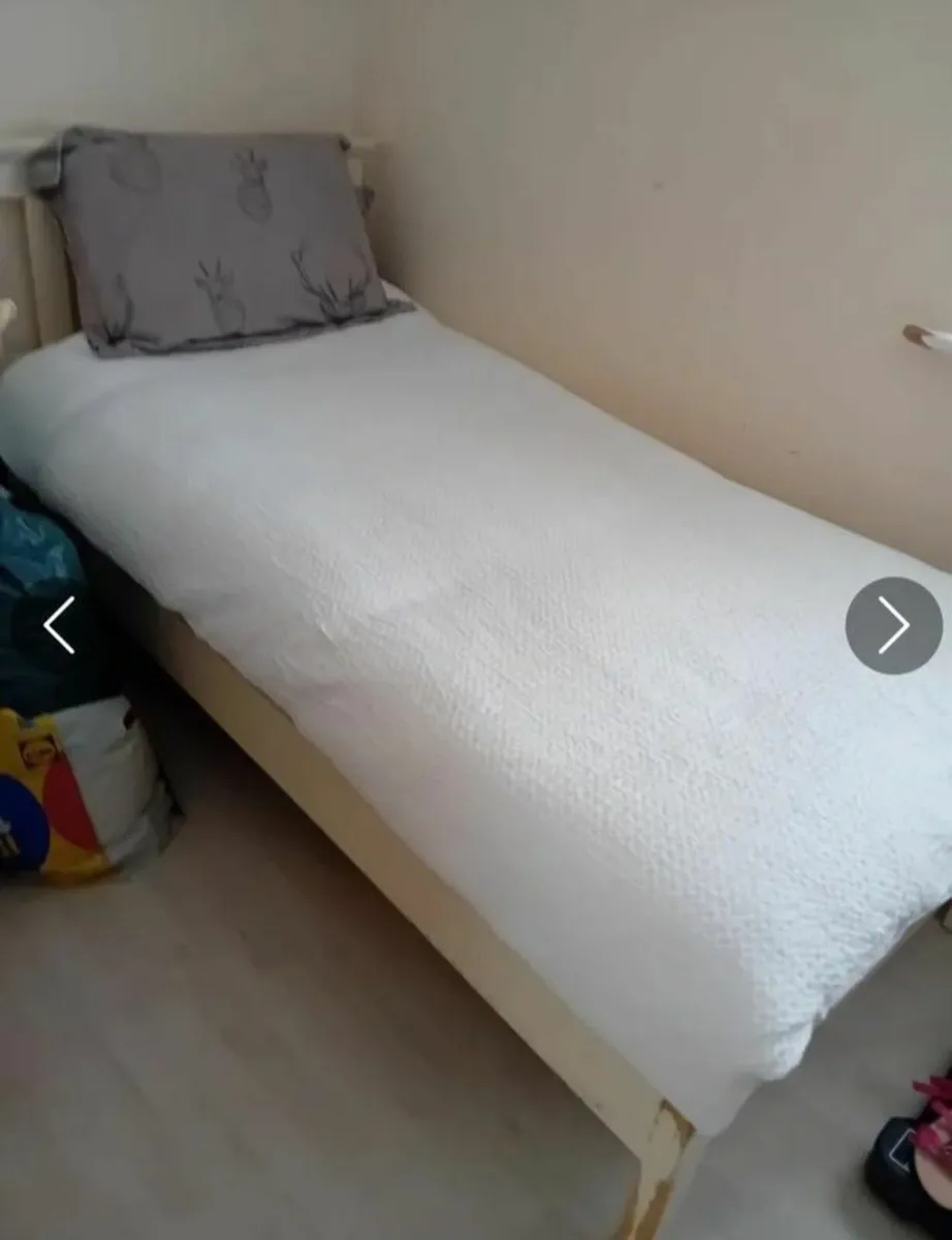 1, reclining, sofa for sale,& single bed 85 euros - Image 3