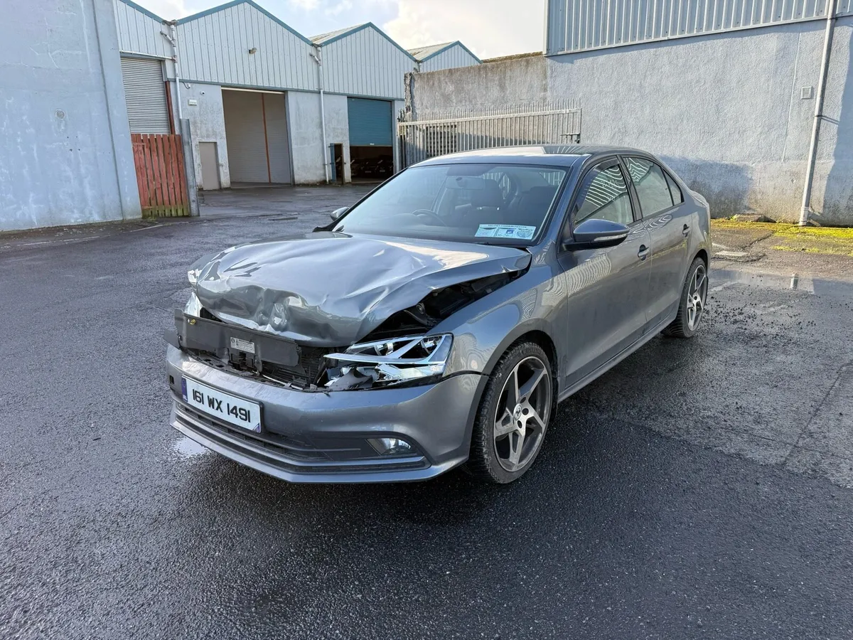2016 VW Jetta 2.0tdi - Image 2