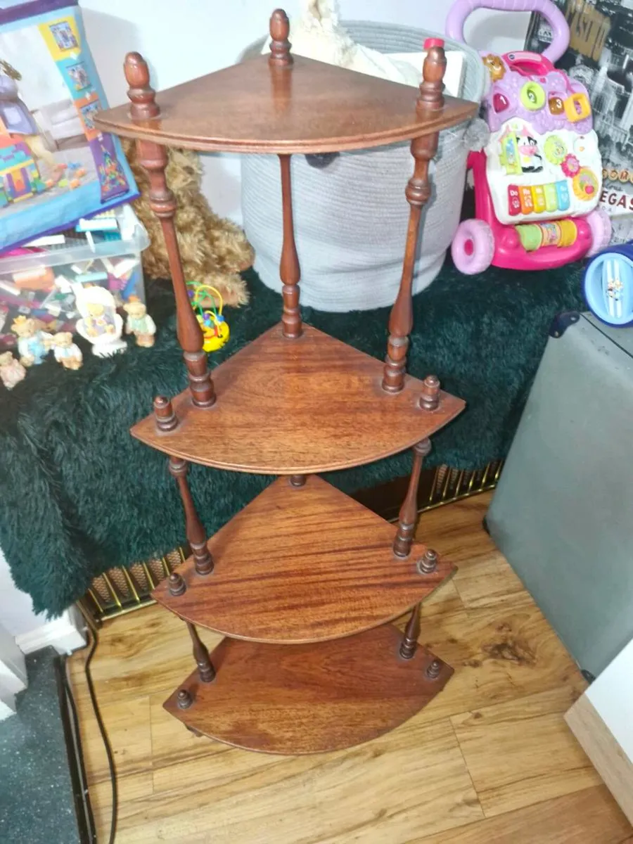 Corner unit