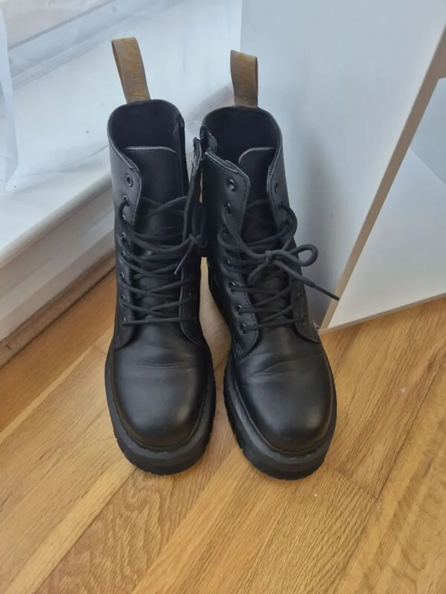 Doc Martens Jadon II Mono Vegan boots - Image 1