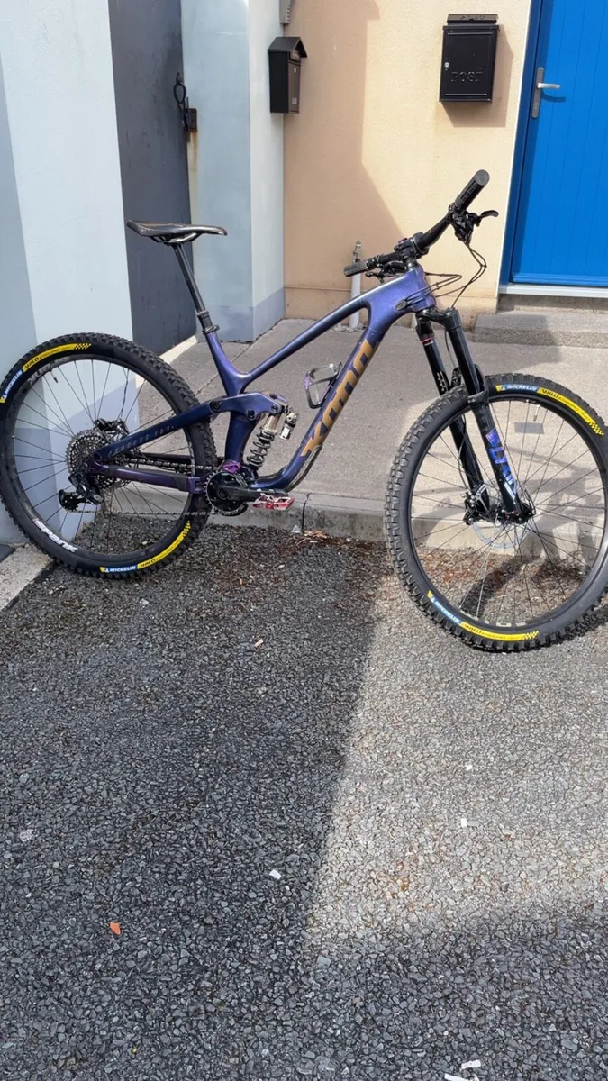 Full suspension mountain bike - Image 1