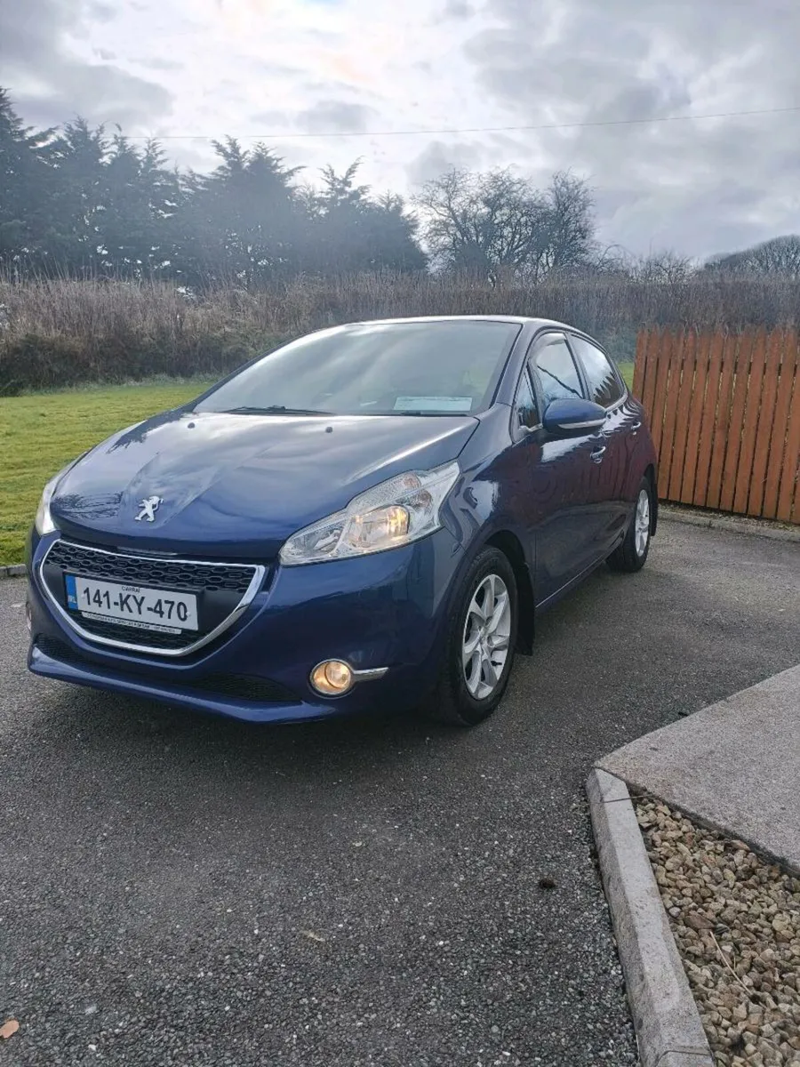 Peugeot 208 1.4 hdi - Image 1