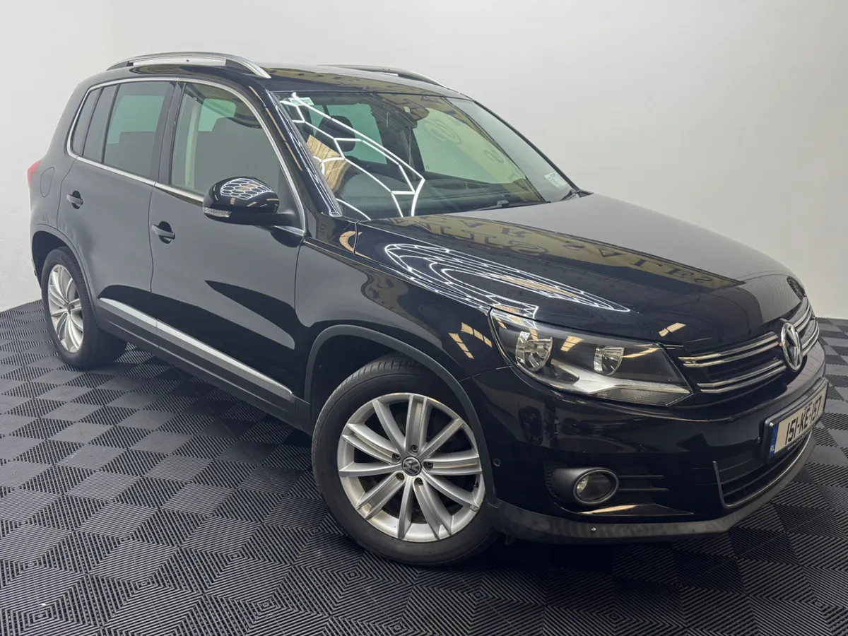 2015 Volkswagen Tiguan 2.0 Panoramic roof - Image 2