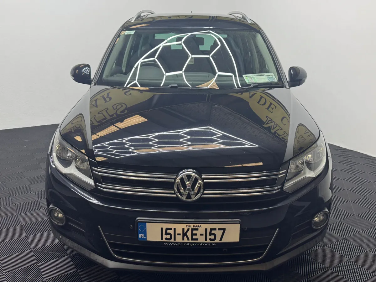 2015 Volkswagen Tiguan 2.0 Panoramic roof - Image 4