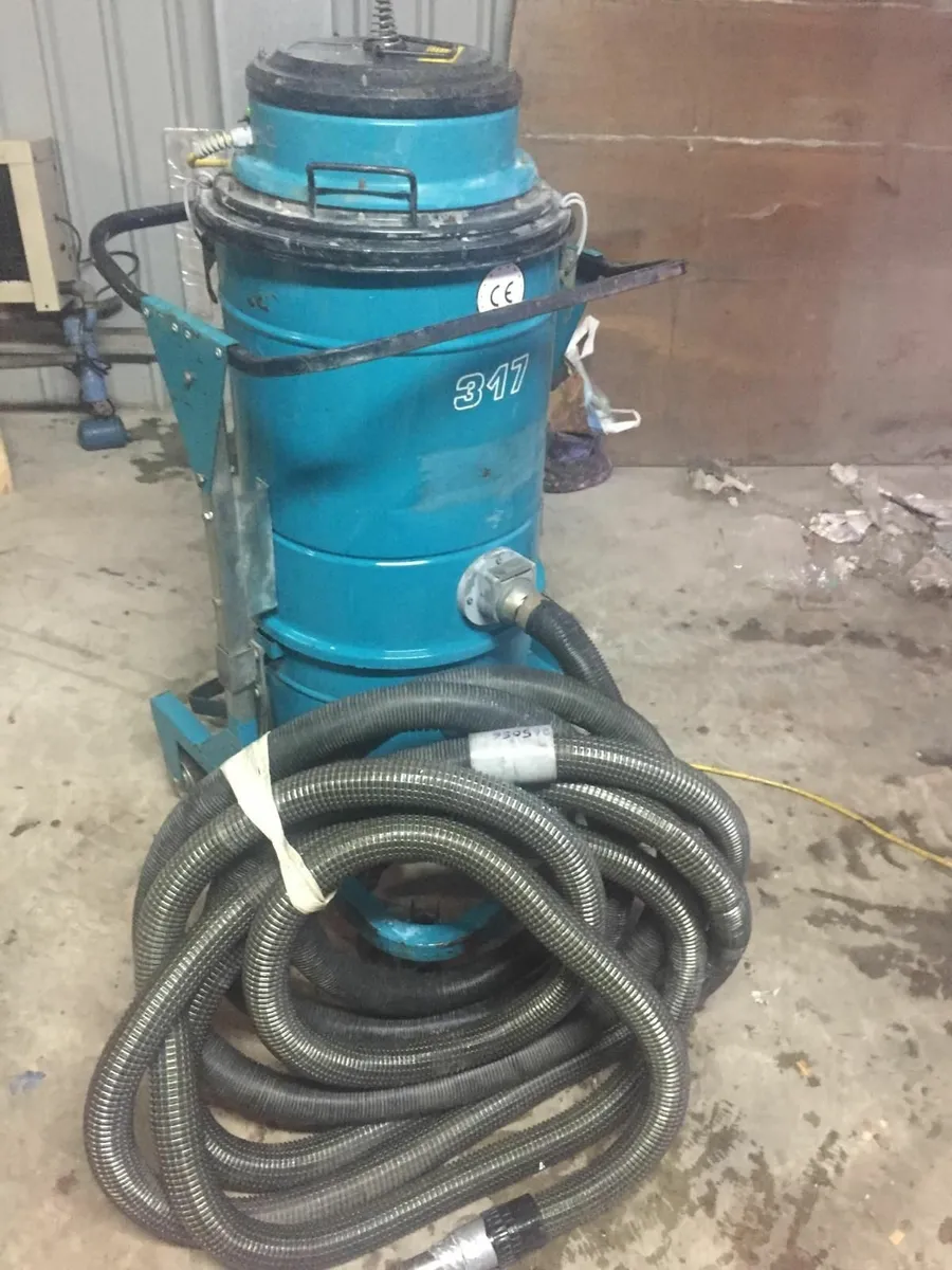Gutter & Chimney Vac - Image 4