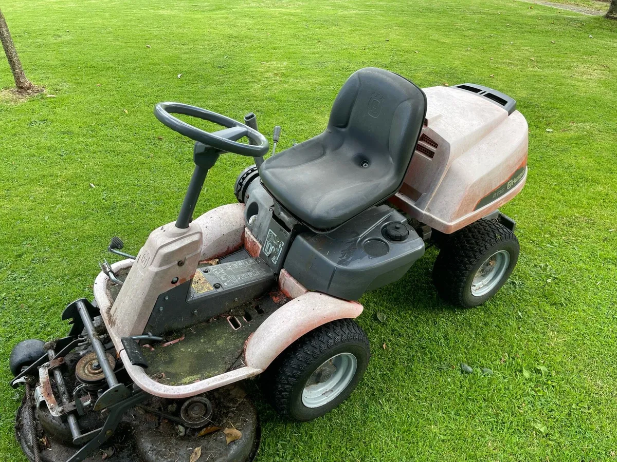 Husqvarna R13C Front Rider - Image 2