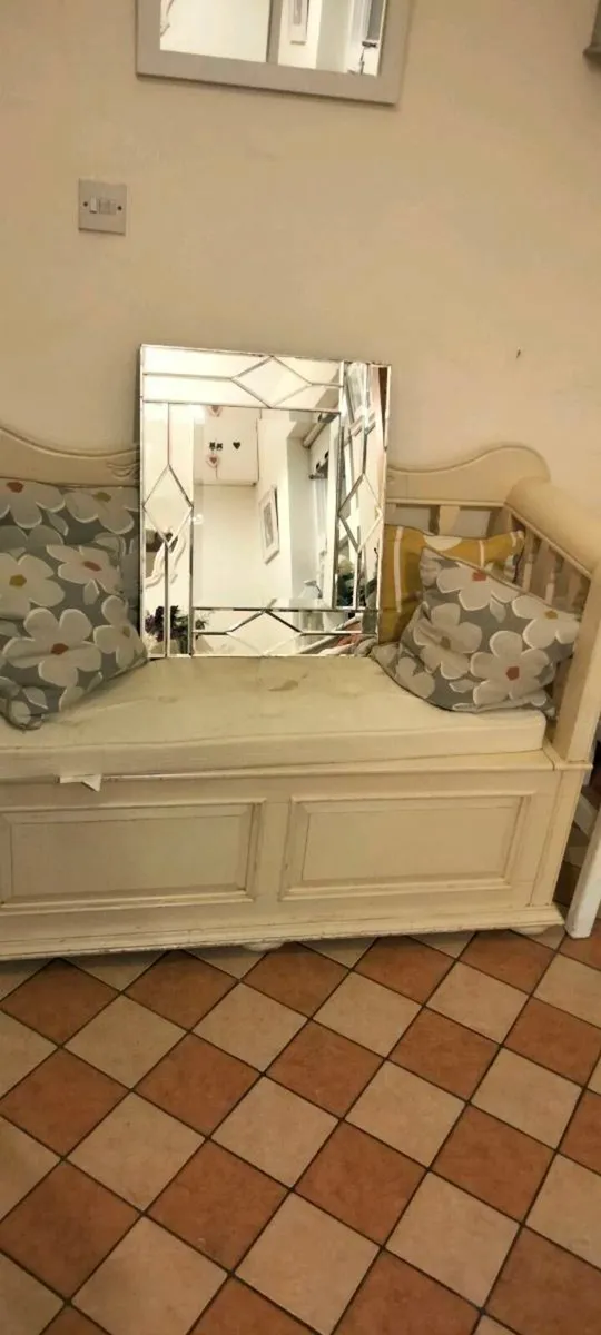 Mirror - Image 2