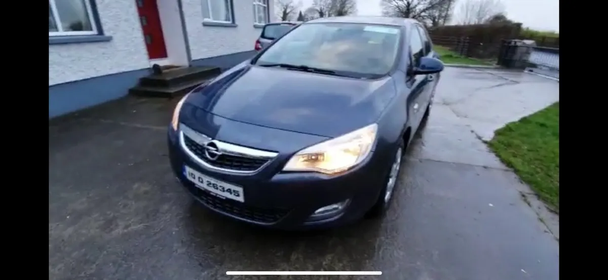 Opel Astra 1.3 CTDI Ecoflex  (2010) *LOW MILEAGE* - Image 1