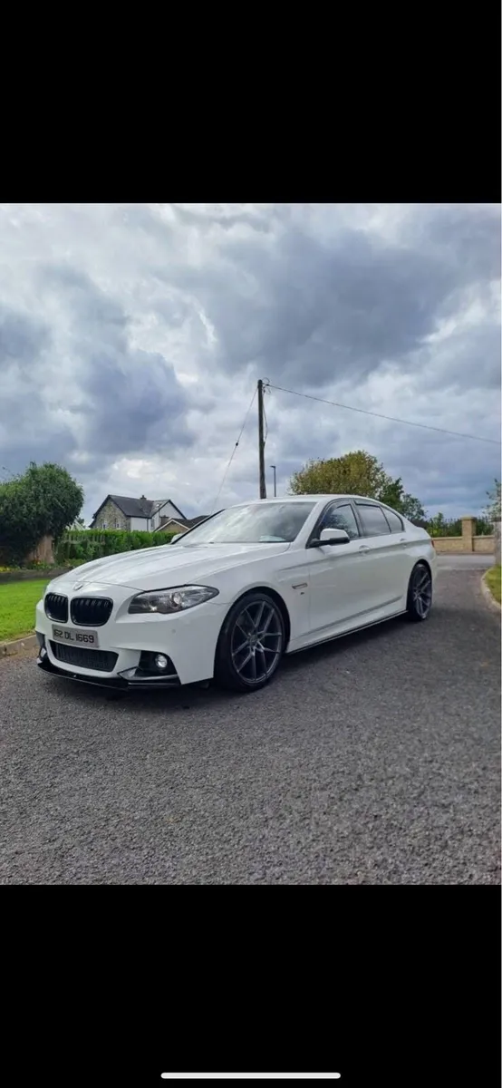 2016 BMW 520d M sport auto - Image 2