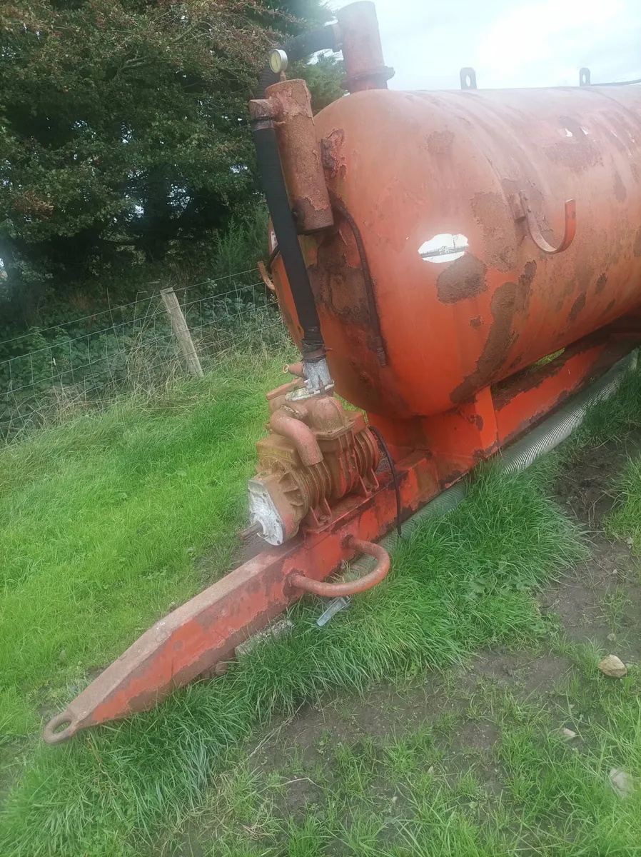 Slurry spreader - Image 1