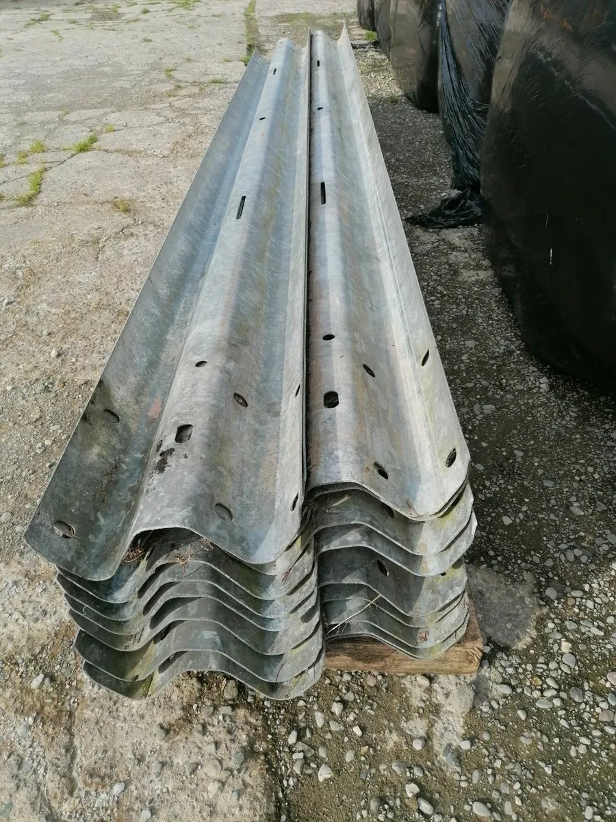 Crash barriers - Image 1