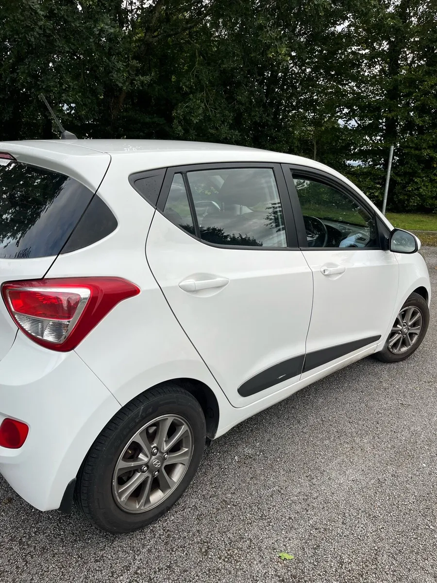 2014 Hyundai i10 Deluxe - Image 3