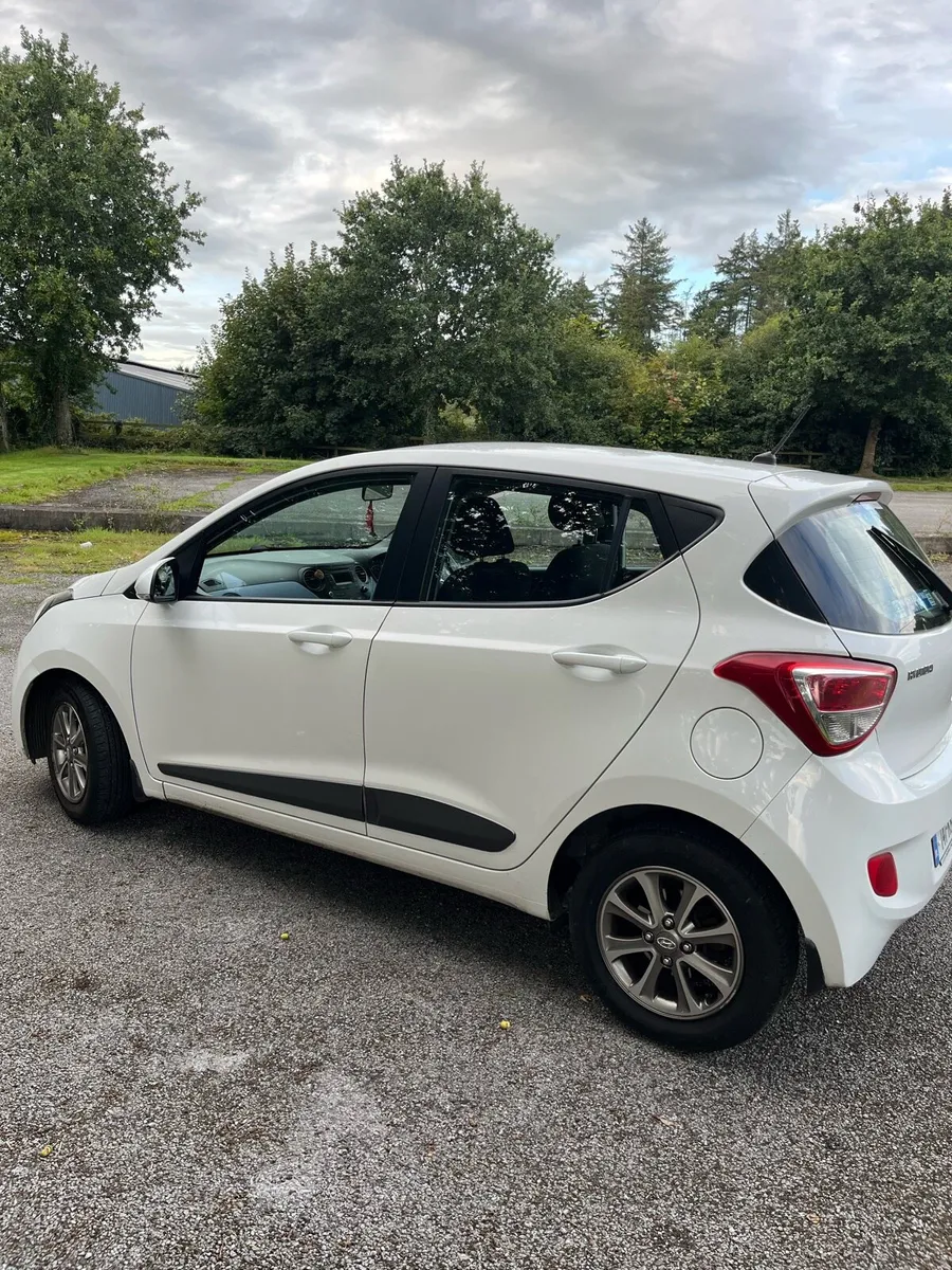2014 Hyundai i10 Deluxe - Image 4