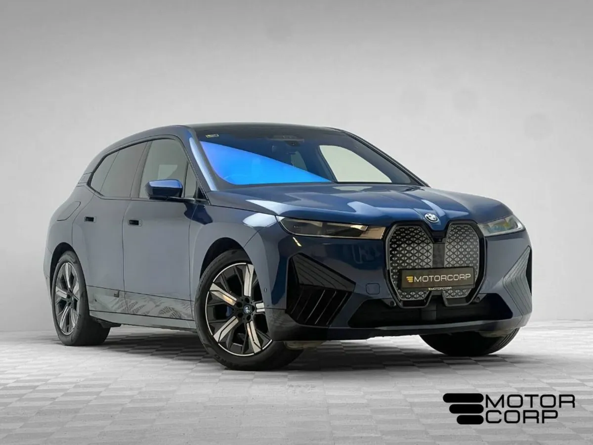 BMW iX 40 M SPORT PAN ROOF - Image 1