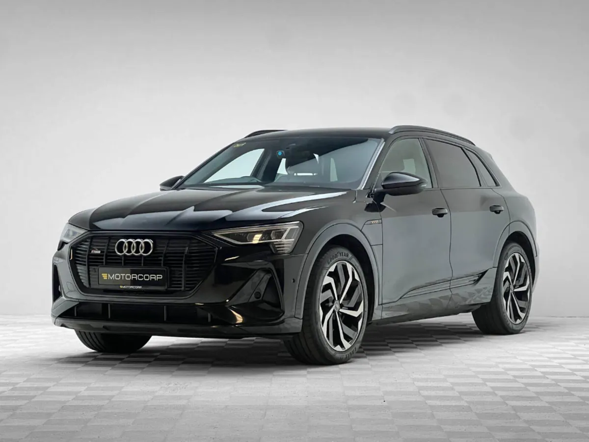 Audi e-tron QUATTRO BLACK EDITION - Image 3