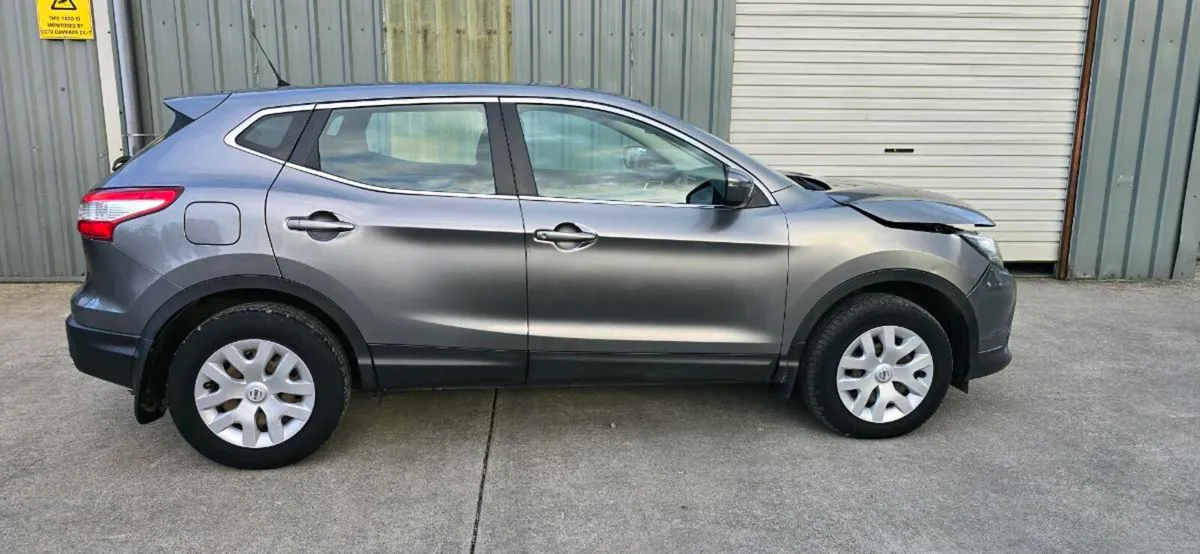 162 NISSAN QASHQAI DIESEL - Image 4