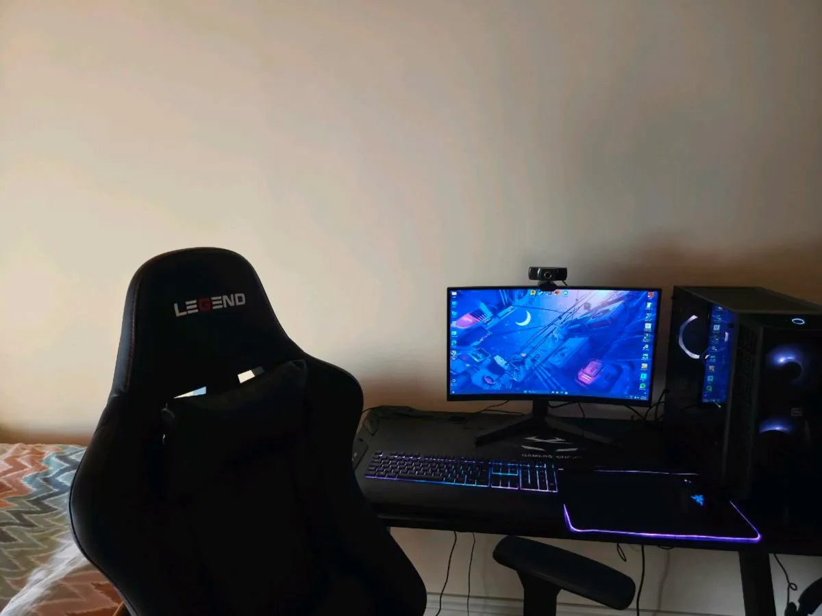 High-End Gaming setup - Image 3