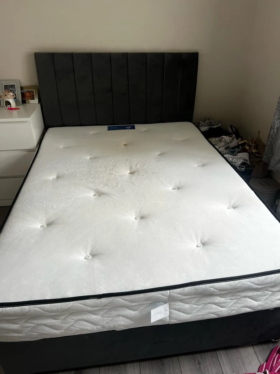 Double devan bed with mattress + headboard - Image 2
