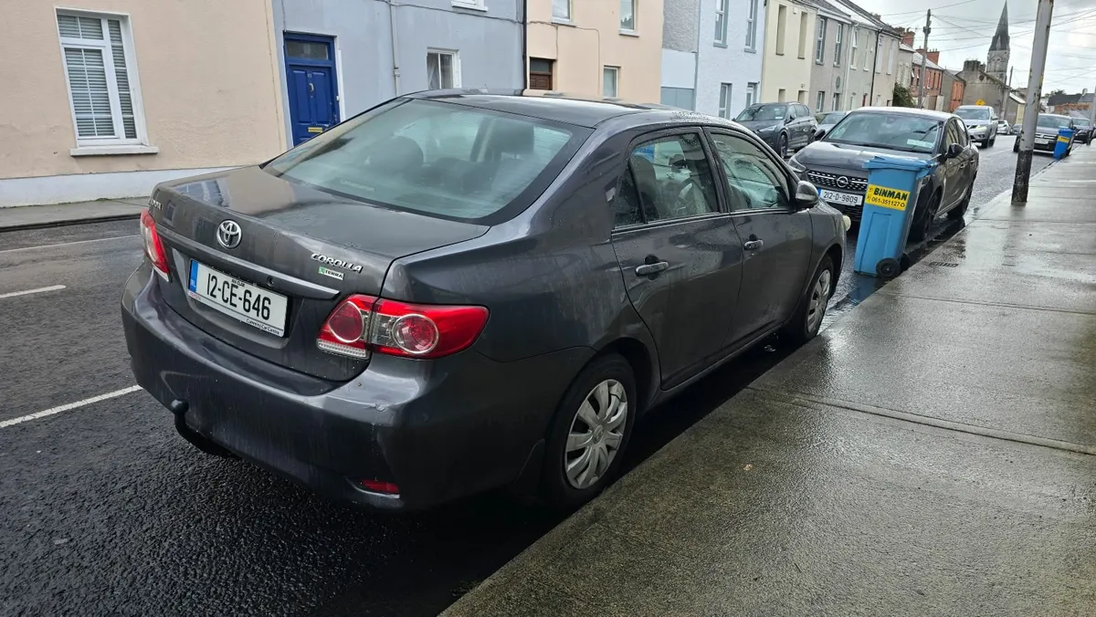 Toyota Corolla 2012 - Image 2