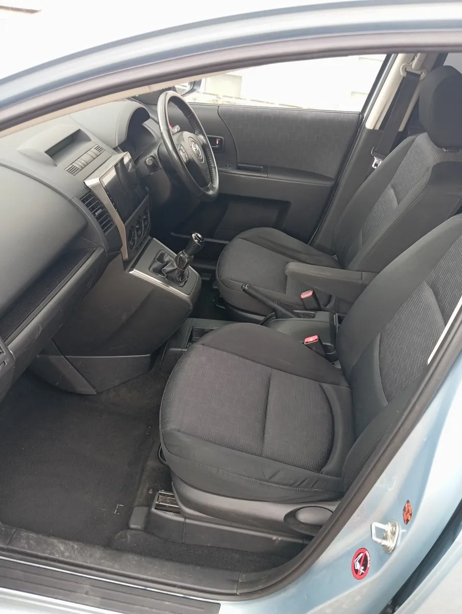 Mazda 5 - Image 4