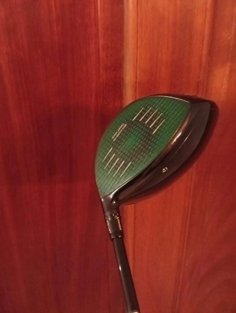 TaylorMade Stealth Driver 9 Deg Reg Flex NEW - Image 1
