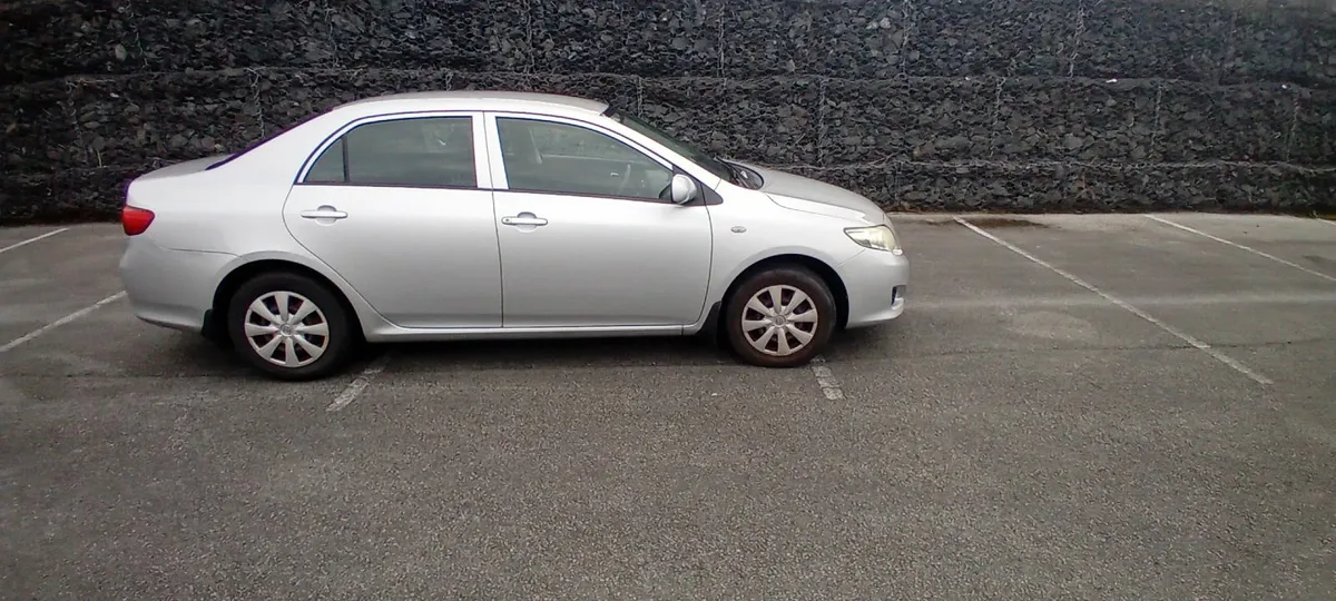 Toyota Corolla 2008 - Image 2