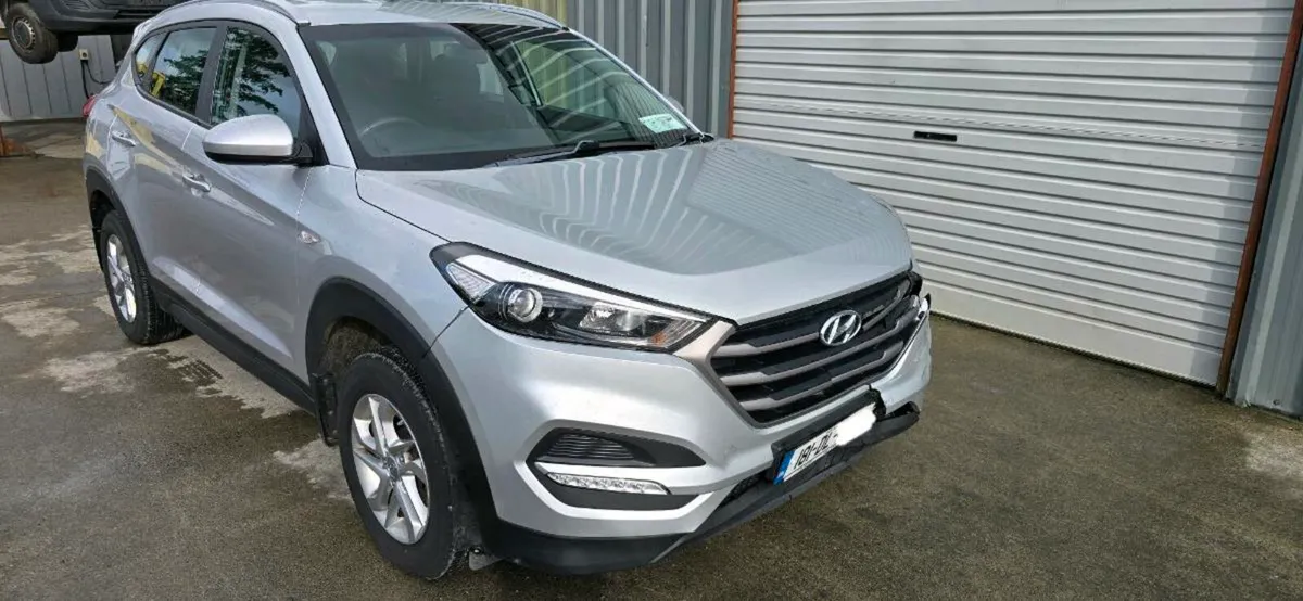 181 HYUNDAI TUCSON - Image 4