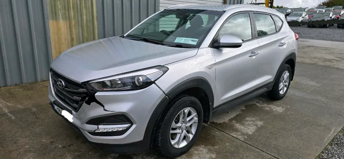 181 HYUNDAI TUCSON - Image 1