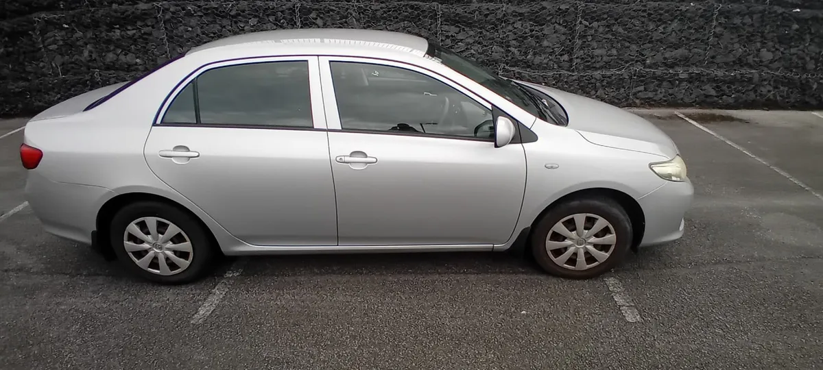 Toyota Corolla 2008 - Image 1