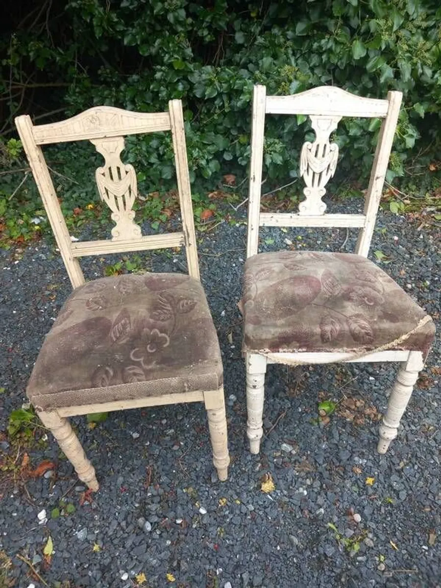 Pair of antique dining chairs, suitable for restoration classes - Image 1