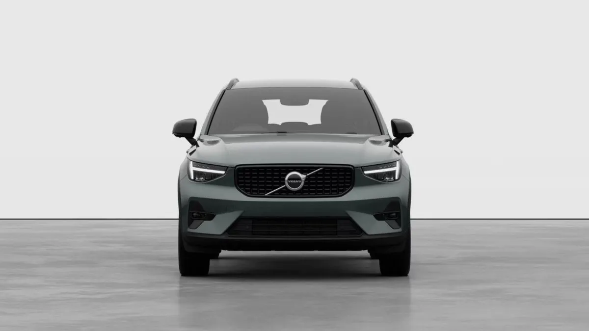 Volvo XC40 B3 Mhev  order Now - Image 3