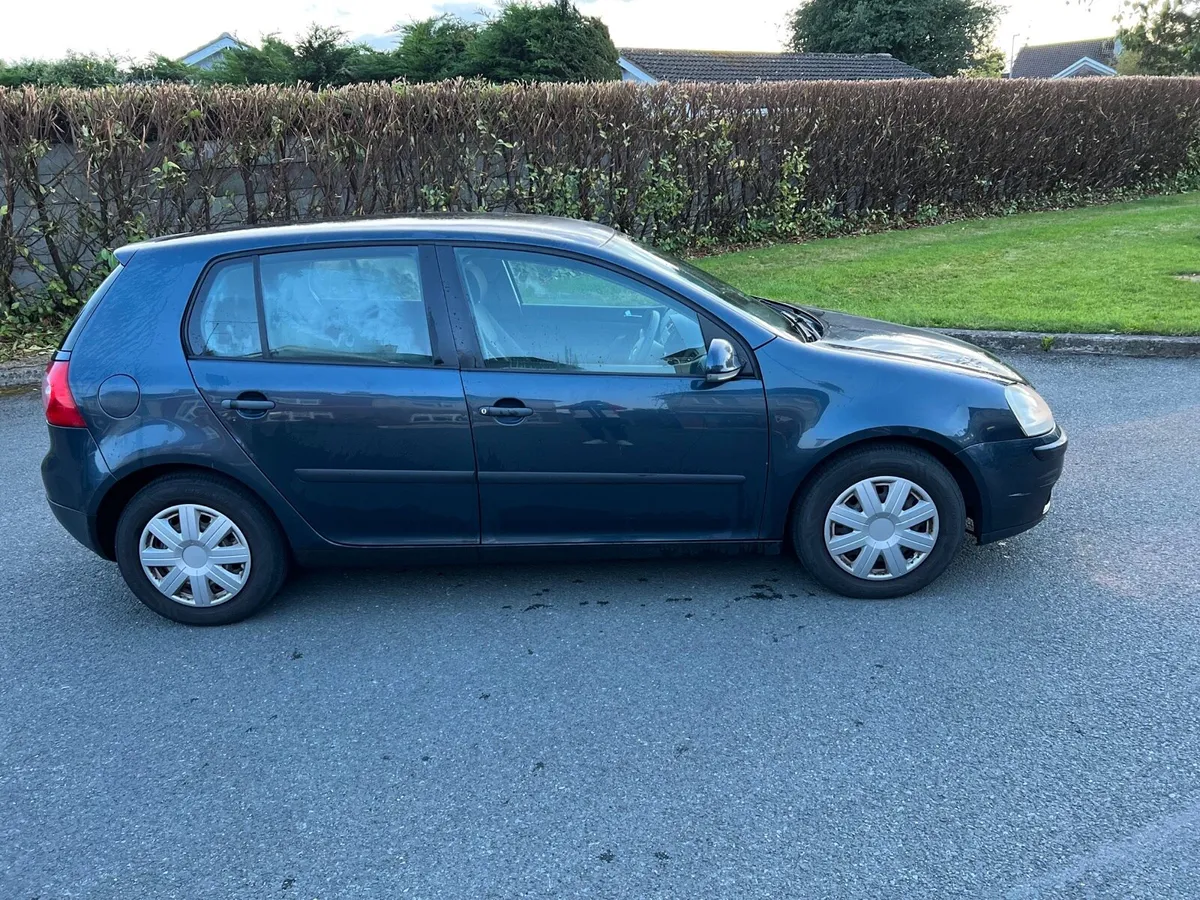 Volkswagen Golf 1.4 petrol - Image 4