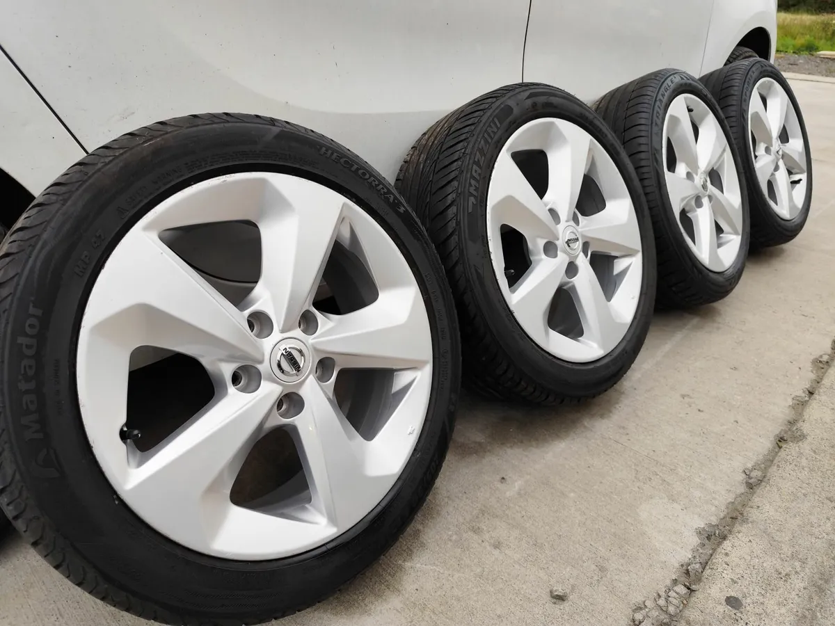 17" Nissan alloys. Also suit other japanese cars. - Image 1