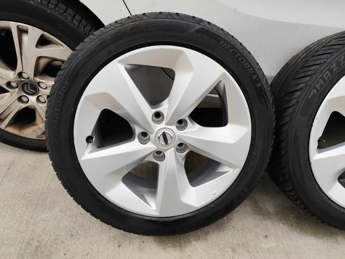 17" Nissan alloys. Also suit other japanese cars. - Image 2