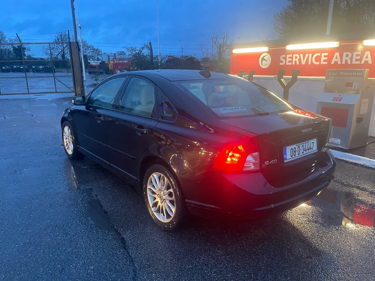 Volvo S40 1.6D Tax and NCT - Image 3