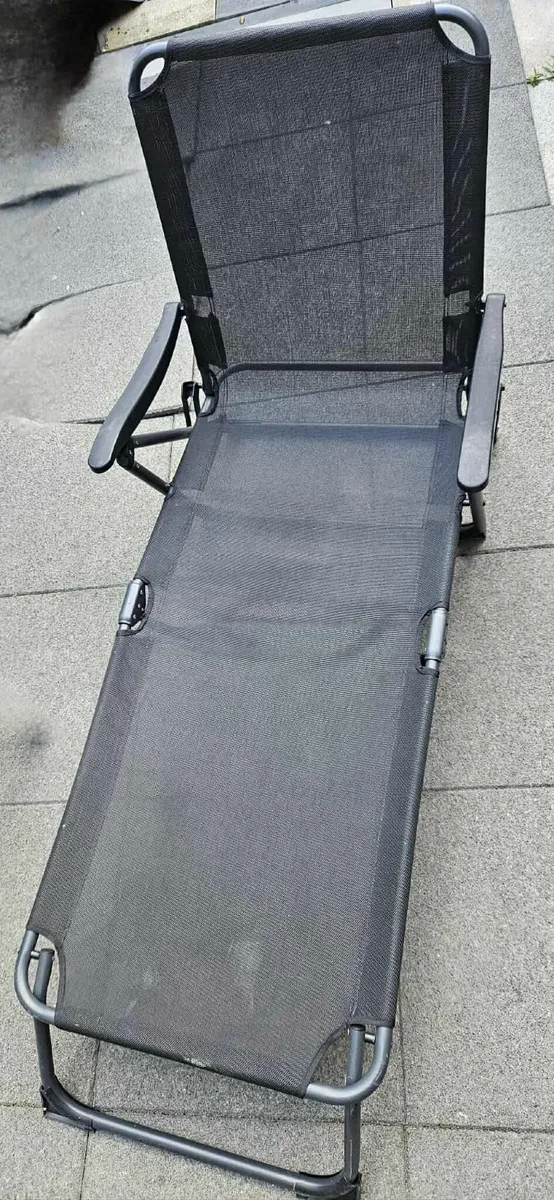Sun lounger - Image 1