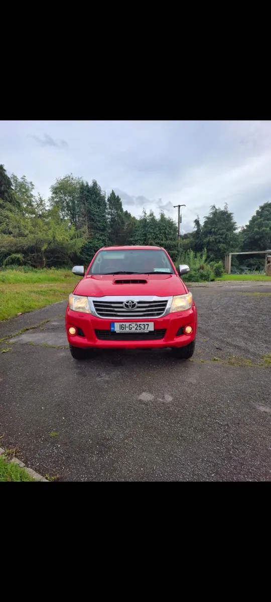 Toyota Hilux 2016 - Image 2