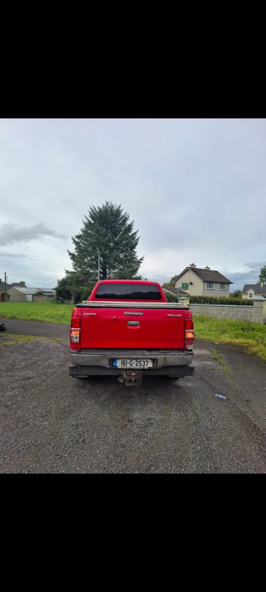 Toyota Hilux 2016 - Image 4