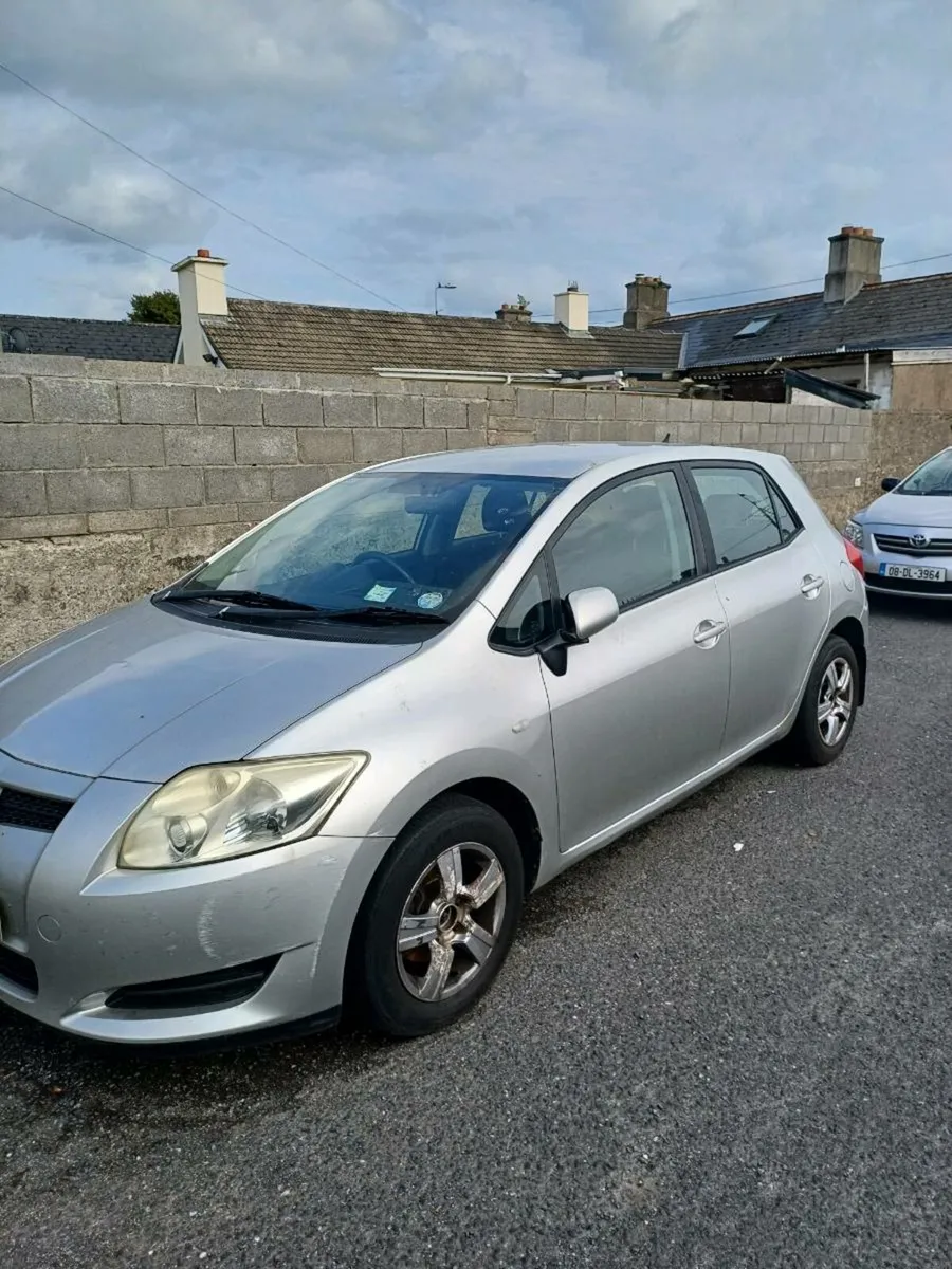 Toyota Auris 2007 diesel - Image 1