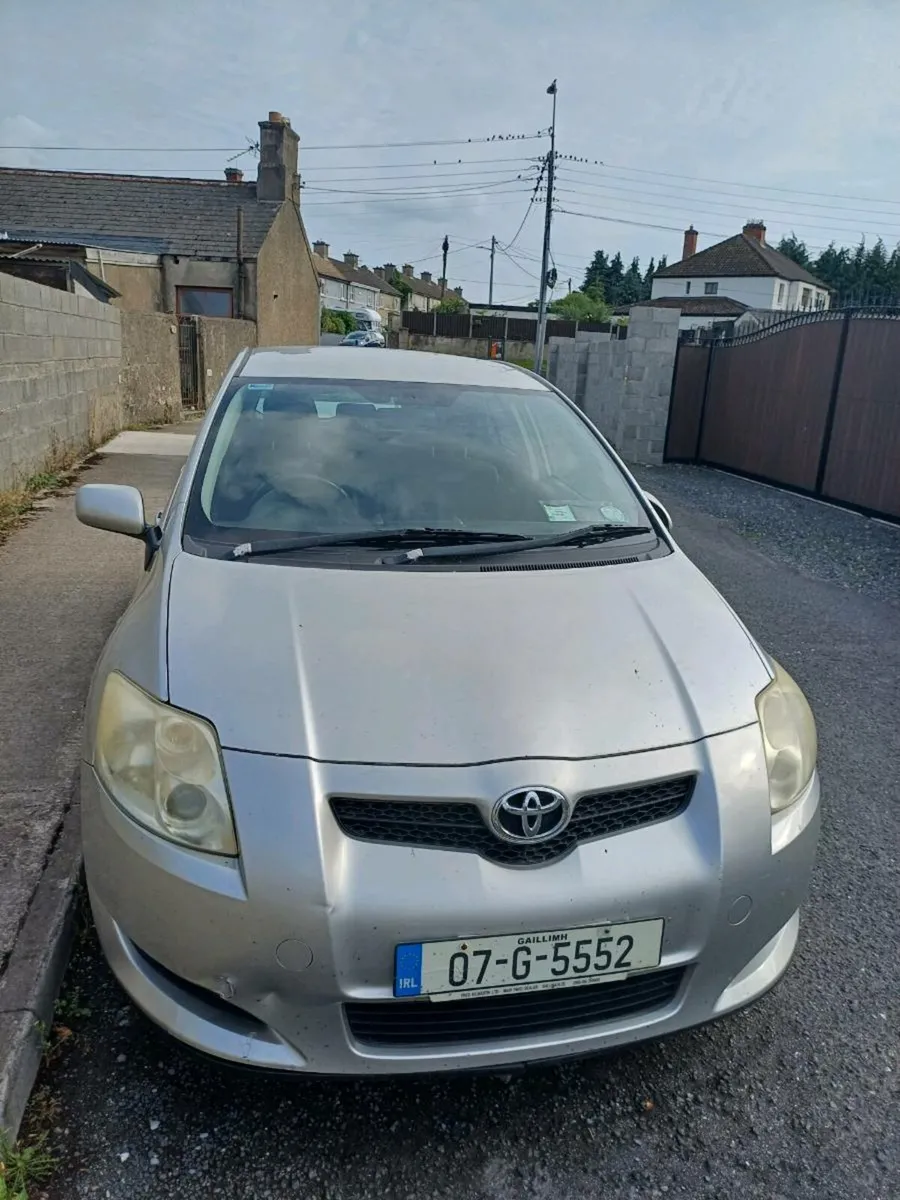 Toyota Auris 2007 diesel - Image 2