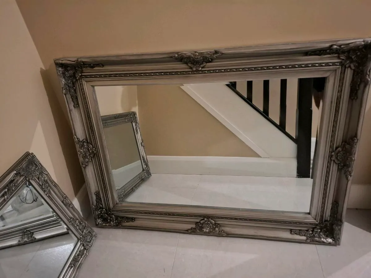 Framed mirror - Image 2