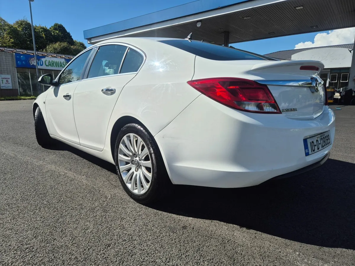Vauxhall Insignia 2010 - Image 3